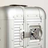 BANK CABIN SNEAKERS GOLDEN GOOSE AIRLINES |